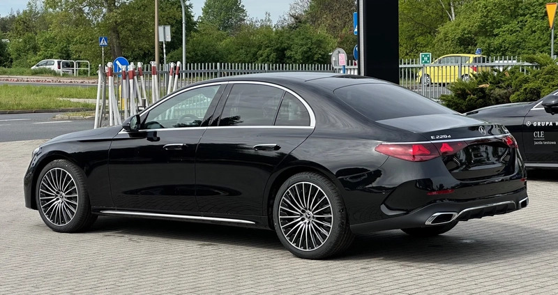 Mercedes-Benz Klasa E cena 389900 przebieg: 5, rok produkcji 2024 z Kobyłka małe 56